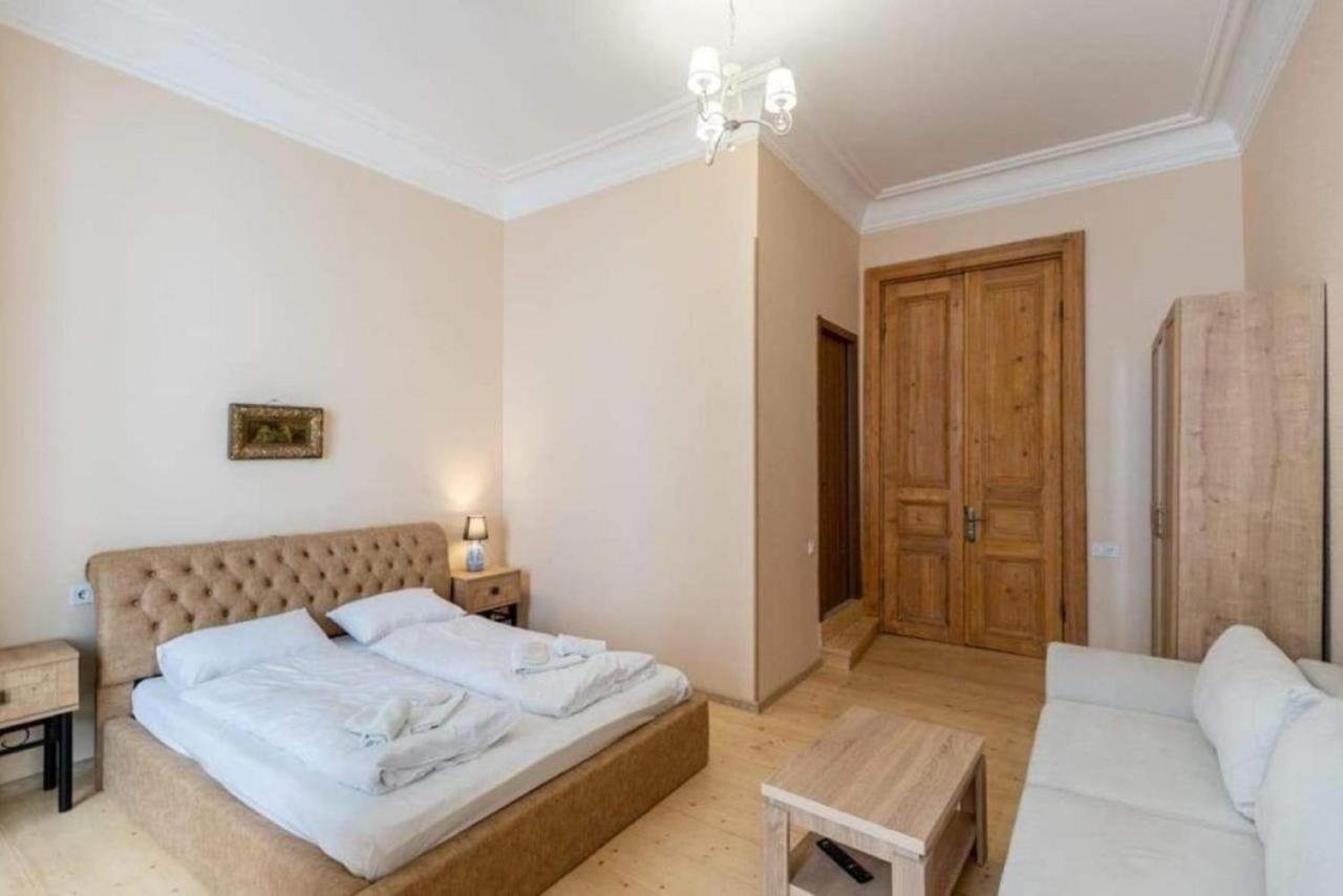 Crypto Hotel Tbilisi ภายนอก รูปภาพ