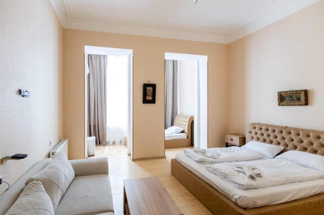 Crypto Hotel Tbilisi ภายนอก รูปภาพ